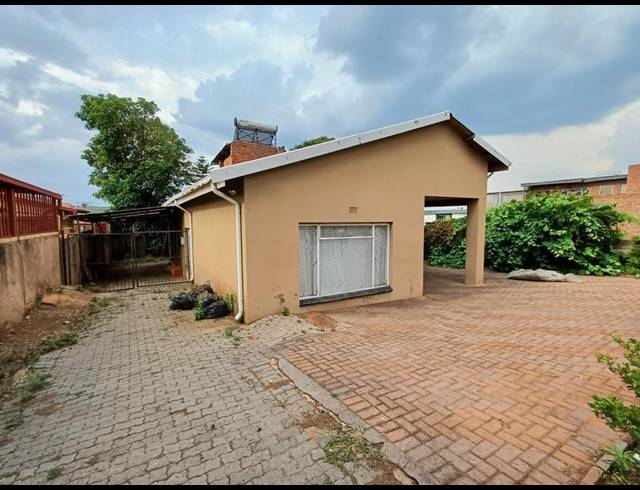 4 BEDROOM HOUSE FOR SALE IN LAUDIUM
